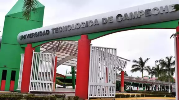 El Secretario de Educación, Raúl Pozos Lanz, consideró como impagable dicho monto El Secretario de Educación, Raúl Pozos Lanz, consideró como impagable dicho monto