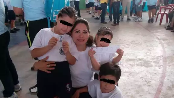La madre de Emma, Doña Ligia Canto, podría perder a sus nietos, gracias a un amparo que se mueve desde el interior de la cárcel La madre de Emma, Doña Ligia Canto, podría perder a sus nietos, gracias a un amparo que se mueve desde el interior de la cárcel