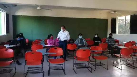 La Universidad Intercultural Maya de Quintana Roo retomó las clases presenciales en sus aulas, tras instrucciones de la SEQ La Universidad Intercultural Maya de Quintana Roo retomó las clases presenciales en sus aulas, tras instrucciones de la SEQ