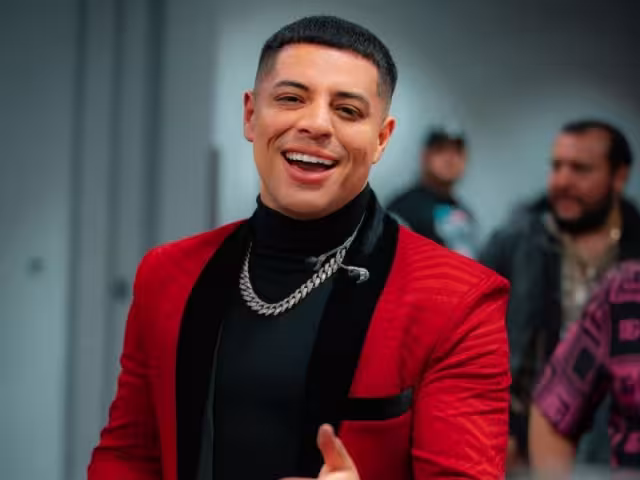 Conoces la marisquería de Eduin Caz de Grupo Firme