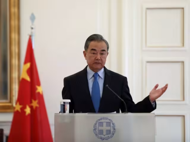 El canciller chino respaldó a Xi Jinping sobre lo tratado en una reunión con Joe Biden. Foto: Reuters