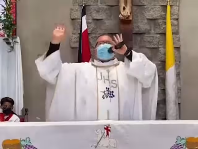 Valverde dijo que la canción fue una idea improvisada