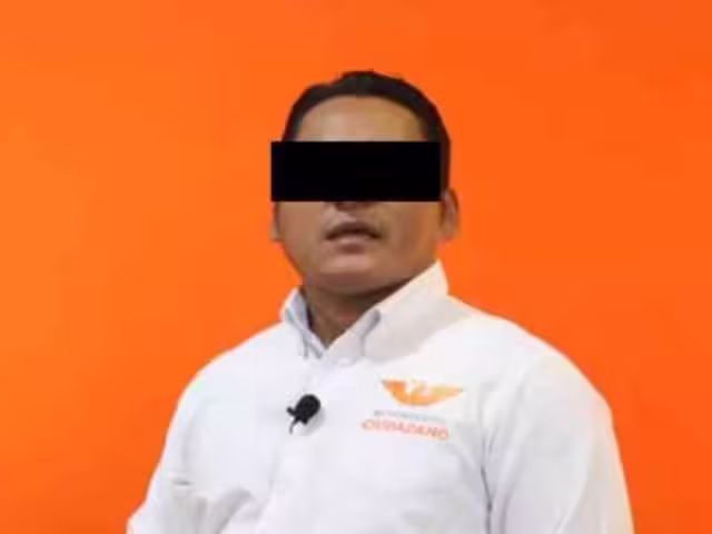 Además de encargado de la coordinación de Movimiento Ciudadano, es parte de la Fiscalía Especializada en Personas Desaparecidas en la zona Córdoba-Orizaba