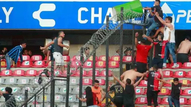 Mauricio Kuri, gobernador de Querétaro, dijo que 26 personas fueron ingresadas al hospital, de las cuales 19 ya fueron dadas de alta