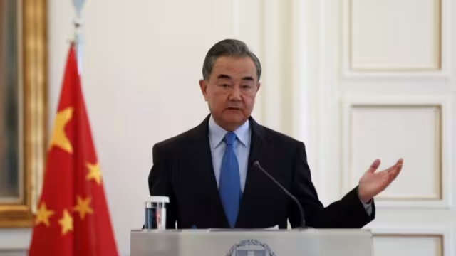 El canciller chino respaldó a Xi Jinping sobre lo tratado en una reunión con Joe Biden. Foto: Reuters