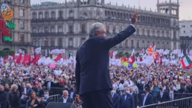 Presidente AMLO en el Zócalo de la Ciudad de México