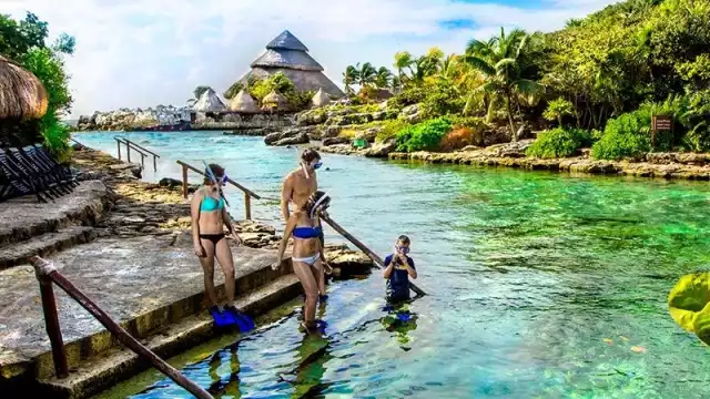 Pese al COVID-19 y una tormenta tropical en dirección a Quintana Roo, Parque Xcaret continúa con alta afluencia