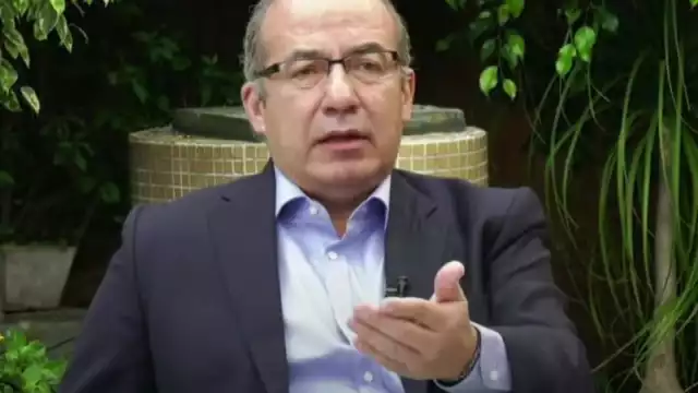 Felipe Calderón en Atypical te ve