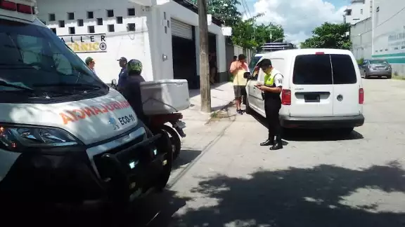 Paramédicos auxiliaron al motociclista debido al fuerte dolor que presentaba