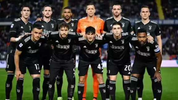 Tras darse a conocer la sanción, el Juventus cae a la séptima plaza, con 59 puntos, fuera de competencias europeas Tras darse a conocer la sanción, el Juventus cae a la séptima plaza, con 59 puntos, fuera de competencias europeas