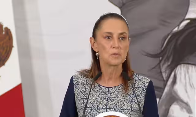 Pemex redujo 20 mil millones de dólares de deuda, informa Sheinbaum en la mañanera