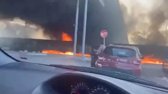 Una pipa explota tras intentar ganarle el paso al tren en la ciudad de Aguascalientes Una pipa explota tras intentar ganarle el paso al tren en la ciudad de Aguascalientes