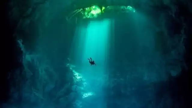 Se encuentra a 22 km de Tulum