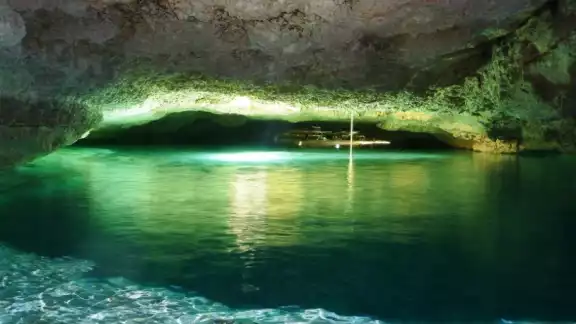 El agua ya alcanza los 4 metros de atura. Foto: Por Esto! El agua ya alcanza los 4 metros de atura. Foto: Por Esto!