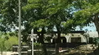 Especialistas en emergencias médicas atendieron al ahora occiso, pero sólo pudieron corroborar que no tenía signos vitales