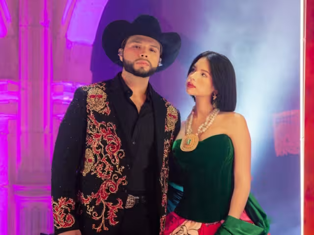 Leonardo Aguilar festeja su cumpleaños al estilo "Game of Thrones"