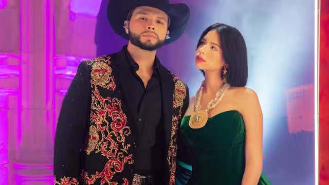 Leonardo Aguilar festeja su cumpleaños al estilo "Game of Thrones"