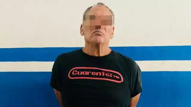 La unidad marca Chevrolet, tipo Cavalier fue ubicada sobre la carretera federal Tulum - Playa del Carmen