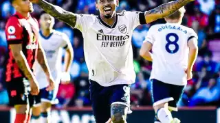 El exjugador del Manchester City ayudó a que su compañero Odegaard anotara el primero gol en el Vitality Stadium