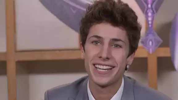 Juanpa hablará de todo en el documental Juanpa hablará de todo en el documental