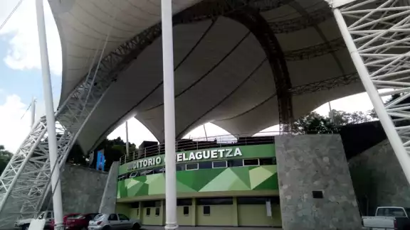 Los restaurantes cercanos al auditorio Guelaguetza serán inspeccionados tras el caso de intoxicación en Oaxaca Los restaurantes cercanos al auditorio Guelaguetza serán inspeccionados tras el caso de intoxicación en Oaxaca