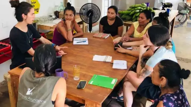 “Cultiva: alternativa de regeneración” fue fundada con el fin de restablecer los productos y áreas de cultivo en la comunidad, para una economía solidaria