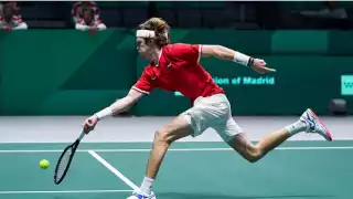 Ante la exclusión del representativo ruso, la Federación Internacional de Tenis anunció a Serbia para sustituir al actual campeón del certamen