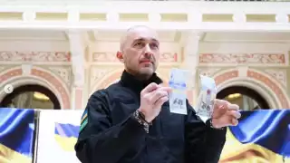 El Banco Nacional de Ucrania pondrá en circulación 300 unidades del nuevo billete de 20 grivnas