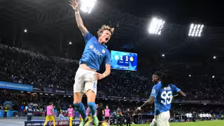 Nápoles vence 4-3 al Bodo/Glimt en el estadio Diego Armando Maradona y se estrena en la Champions League