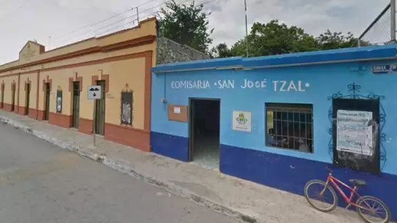 Se dice que al menos hay 35 menores afectados y que en el plantel hay varios perros Se dice que al menos hay 35 menores afectados y que en el plantel hay varios perros