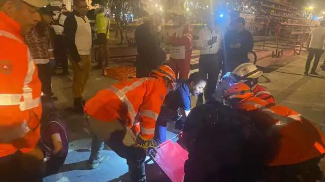 Paramédicos brindaron apoyo a los heridos en la Noche de los Rábanos en Oaxaca