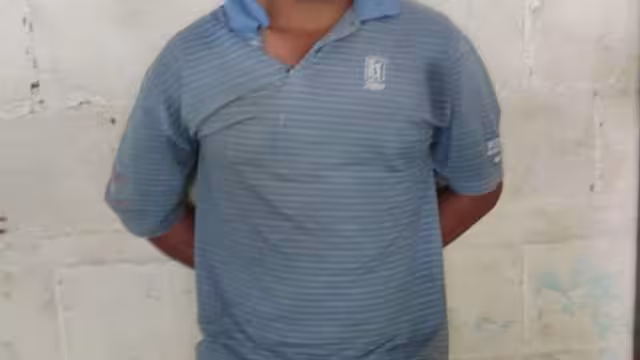 El hombre corrió a su esposa de su hogar e intentó quedarse con su hijo de un año