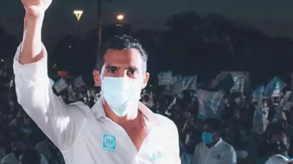 Rommel Pacheco cierra campaña en el fraccionamiento Juan Pablo II, en Mérida Rommel Pacheco cierra campaña en el fraccionamiento Juan Pablo II, en Mérida