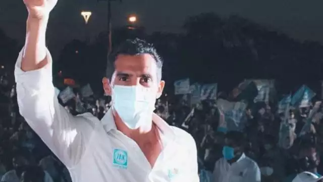 Rommel Pacheco cierra campaña en el fraccionamiento Juan Pablo II, en Mérida