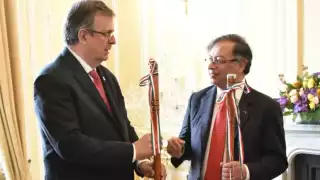 Marcelo Ebrard se encuentra en Colombia