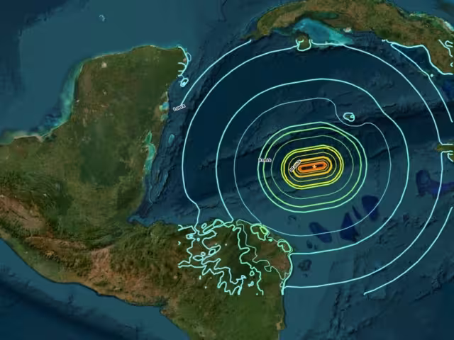Autoridades llaman a la calma tras levantamiento de alerta de tsunami en Campeche