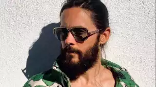 El actor usó su cuerpo para invitar a votar a los estadounidenses. Foto: Instagram Jared Leto