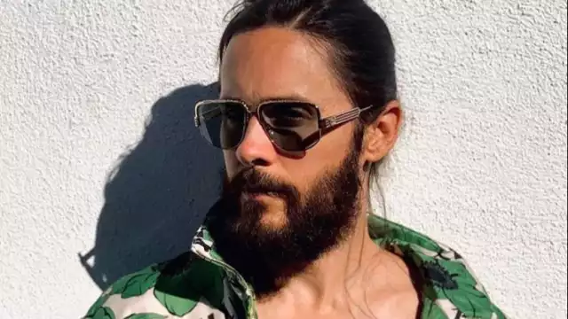 El actor usó su cuerpo para invitar a votar a los estadounidenses. Foto: Instagram Jared Leto
