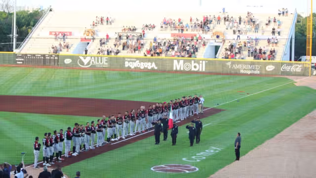 Los Tigres de Quintana Roo y los Olmecas de Tabasco se enfrentan en el estadio Beto Ávila de Cancún