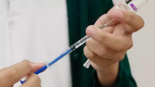 La vacunación se aplica en personal de primera línea en atención a pacientes COVID en Cozumel