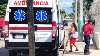 Motociclista sufre accidente al evitar atropellar a un perro en José María Morelos