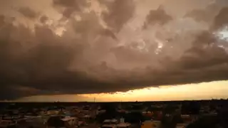 Se formó una extraña y enorme nube en el cielo de Mérida, Yucatán, que sorprendió a los habitantes.