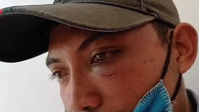 El quejosos fue ingresado a los separos donde permaneció hasta la tarde del domingo