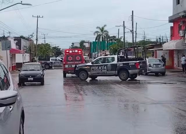 Al lugar arribaron elementos de la Policía de Quintana Roo, así como paramédicos
