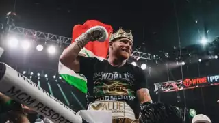 En menos de cinco minutos, Canelo respondió a niña que le pidió 300 mil pesos para una cirugía