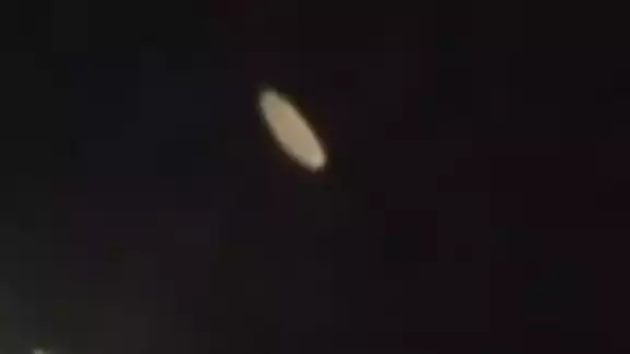 Así es el OVNI que vieron en el cielo de Chicago Así es el OVNI que vieron en el cielo de Chicago