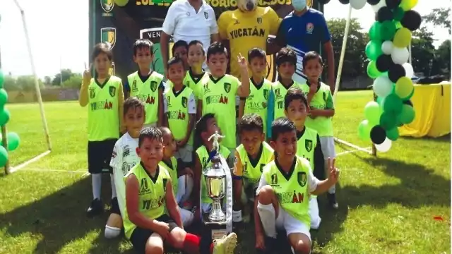 Los Venaditos FC de Ticul les ganaron 1-0 a los Cuervitos de Oxkutzcab