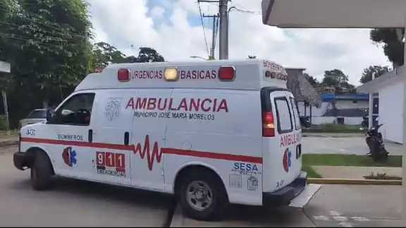 Las dos menores sufrieron lesiones debido a que el mototaxi se volcó por el impacto