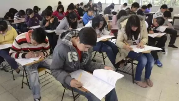 Los exámenes son para ingresar a escuelas de nivel medio superior Los exámenes son para ingresar a escuelas de nivel medio superior