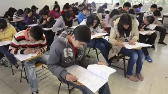 Los exámenes son para ingresar a escuelas de nivel medio superior